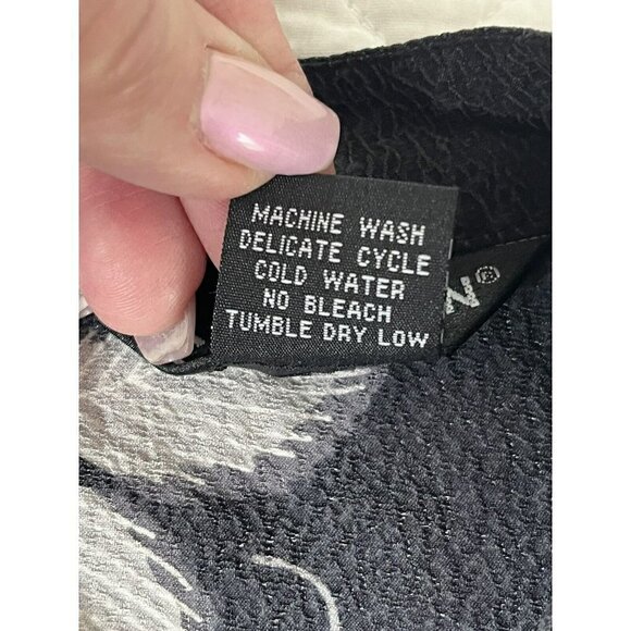 Citron Santa Monica Woman's Sz PM Gray 100% Silk Foo Dog Dragon Print Blouse - Picture 6 of 7